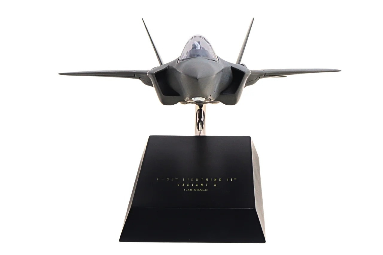 F-35A Lightning II 1:48 Scale Model – EXB40748 | Diecast Airplane
