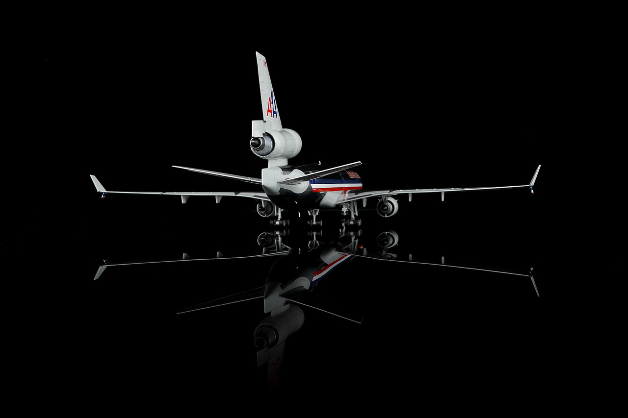 SQ Wings American Airlines MD-11 Reg: N1754 L2226 Scale 1:200