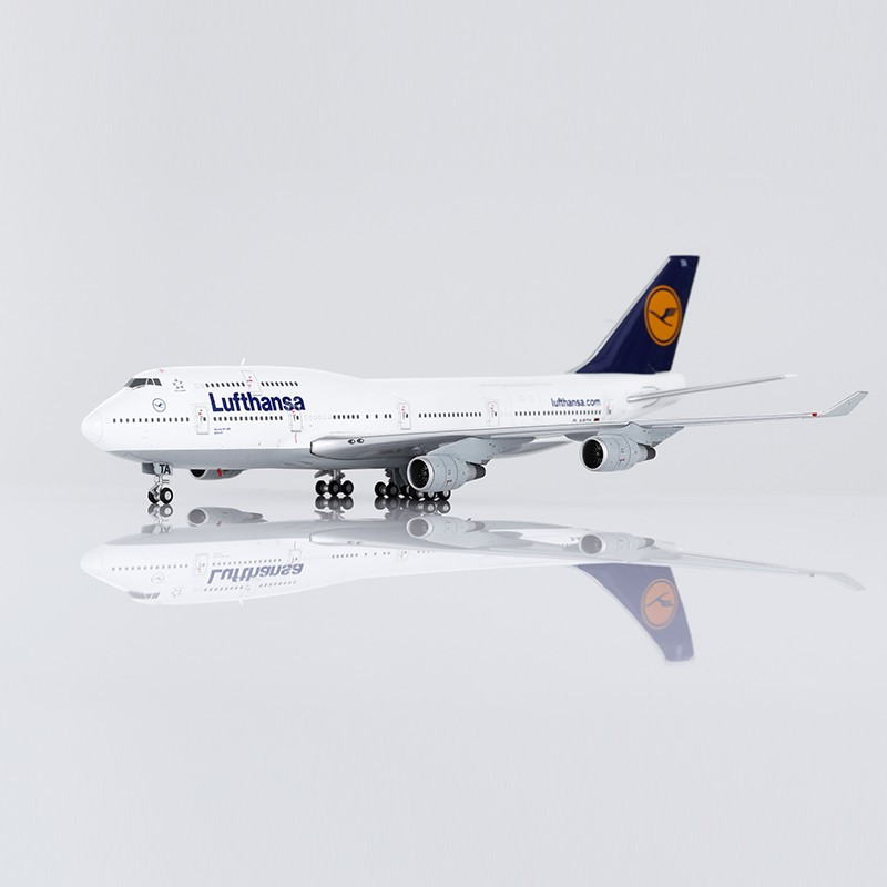 Lufthansa Boeing 747-400 Reg: D-ABTA YY74411 Scale 1:400