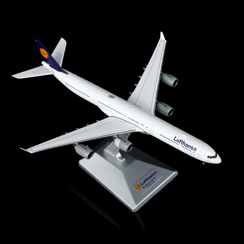 Lufthansa A340-600 Reg: D-AIHX YY34625 Scale 1:400