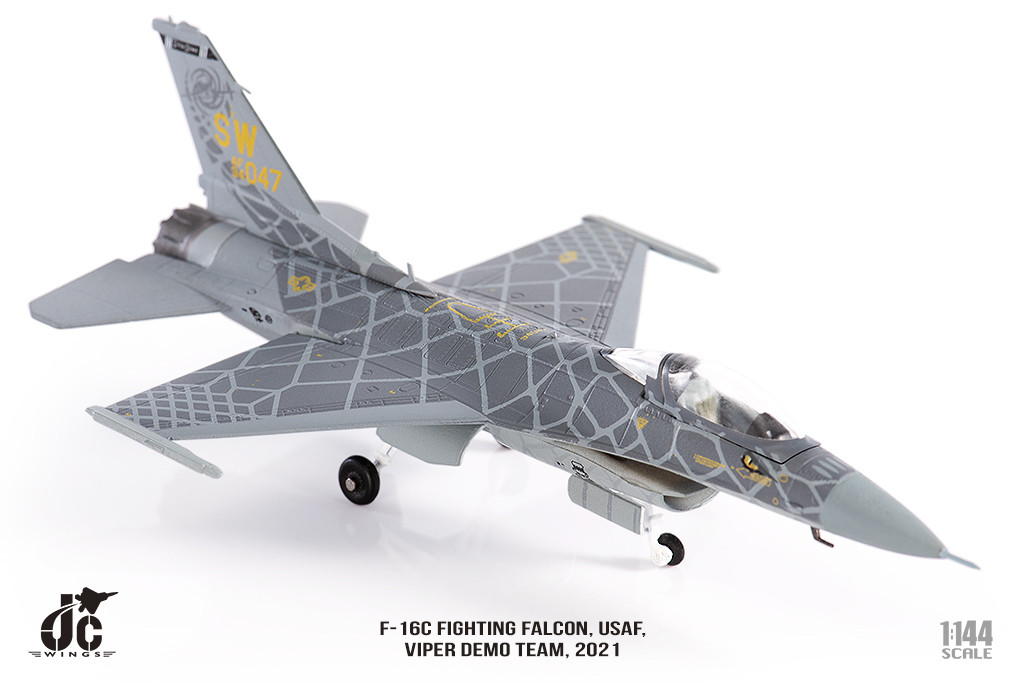 JC Wings F-16C Fighting Falcon, USAF, Viper Demo Team, 2021 94-047