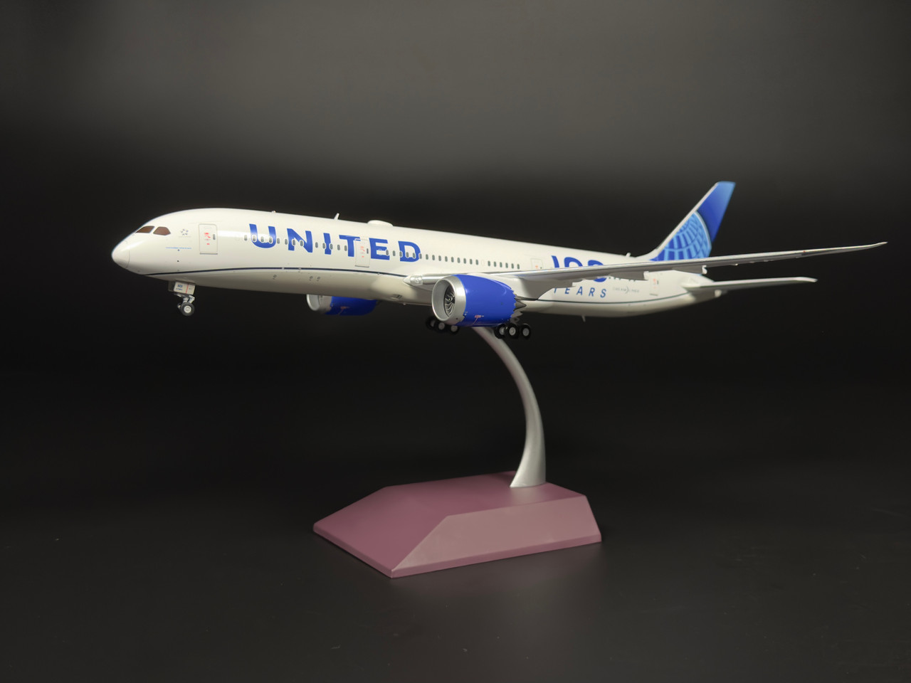 Gemini200 United Airlines Boeing 787-9 