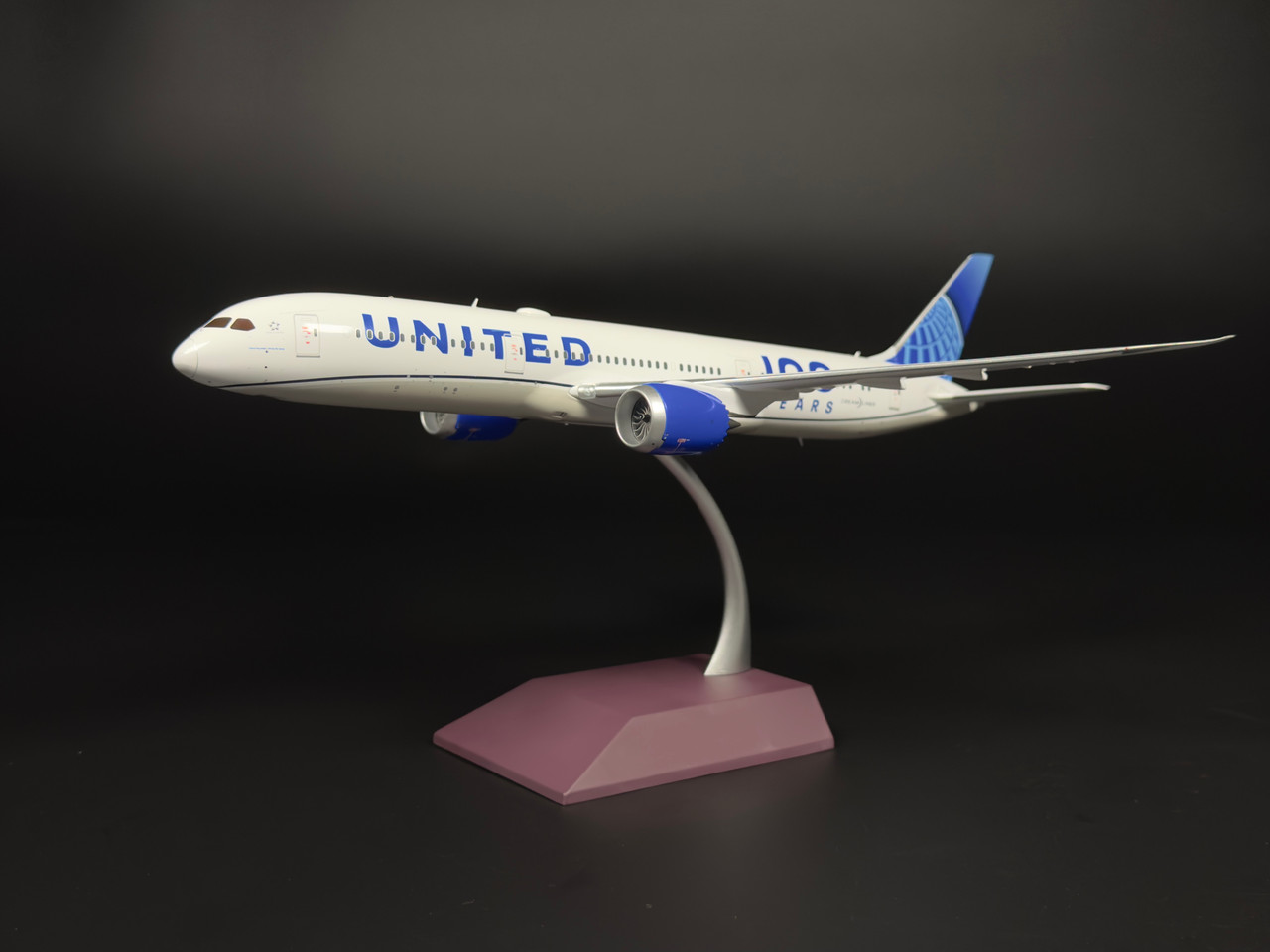 Gemini200 United Airlines Boeing 787-9 