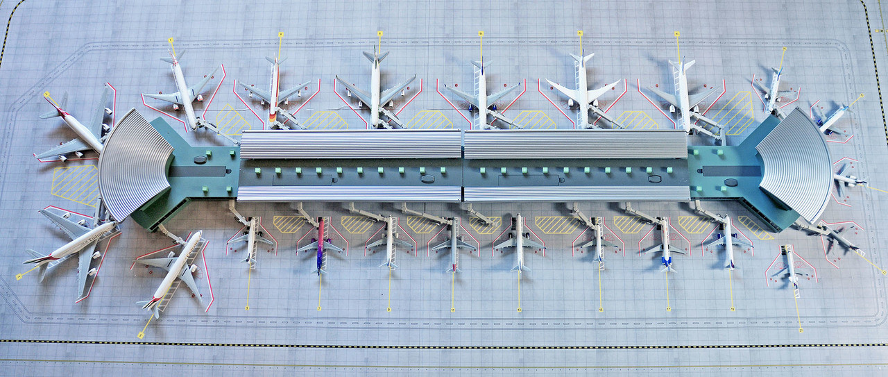 NEW AIRPORT TERMINAL, Double Rotunda GJARPTC 1:400