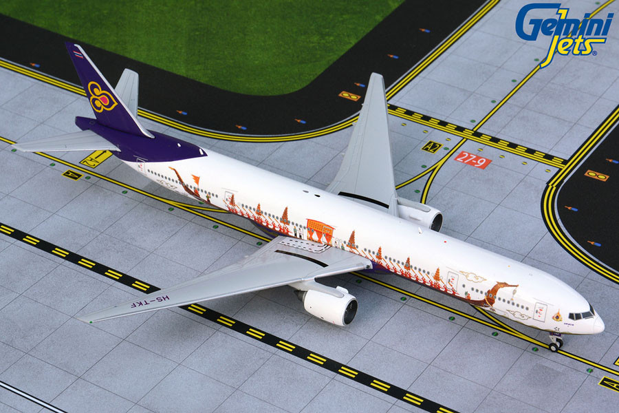 Gemini Jets Thai Airways B777-300 (Royal Barge) GJTHA1891 1:400