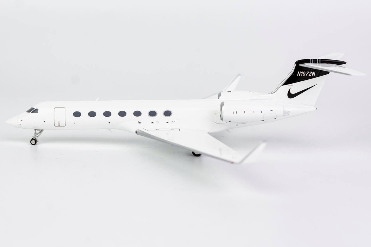 NG Model Gulfstream G550 N1972N 75005 1:200
