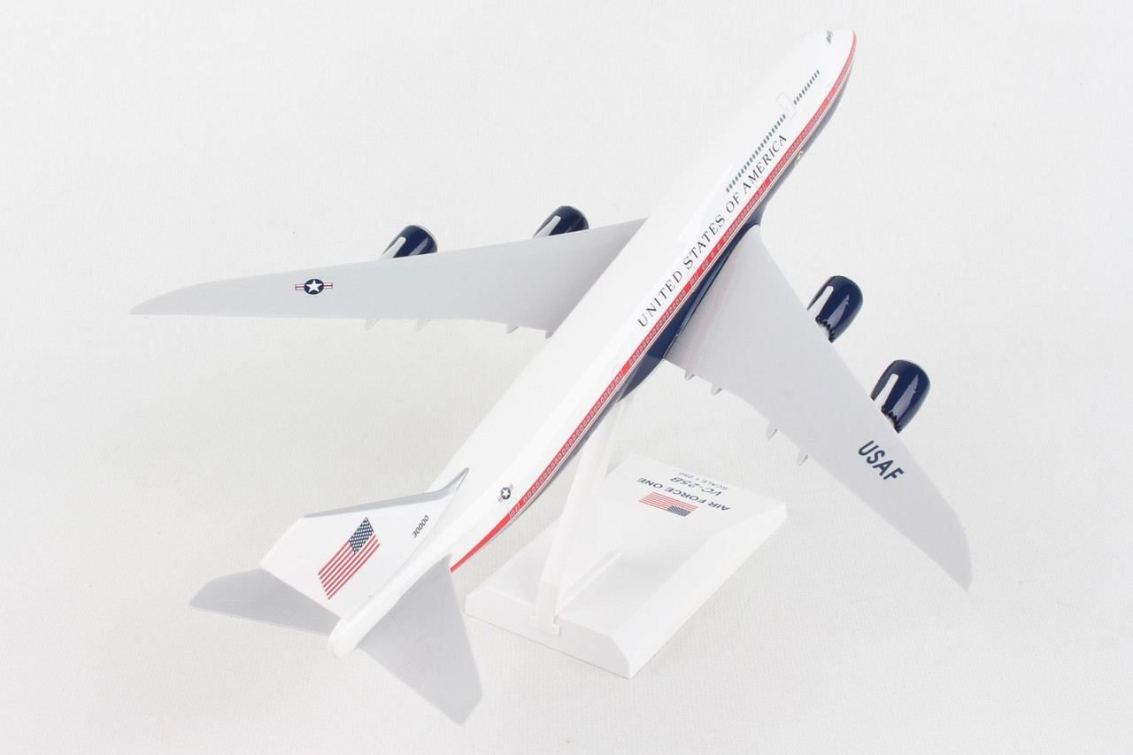 SKYMARKS AIR FORCE ONE 747-8 (VC25B) #30000 SKR1069 1:250