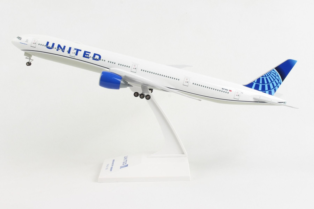 Skymarks United 777-300 w/Gear 2019 New Livery SKR1054 1:200