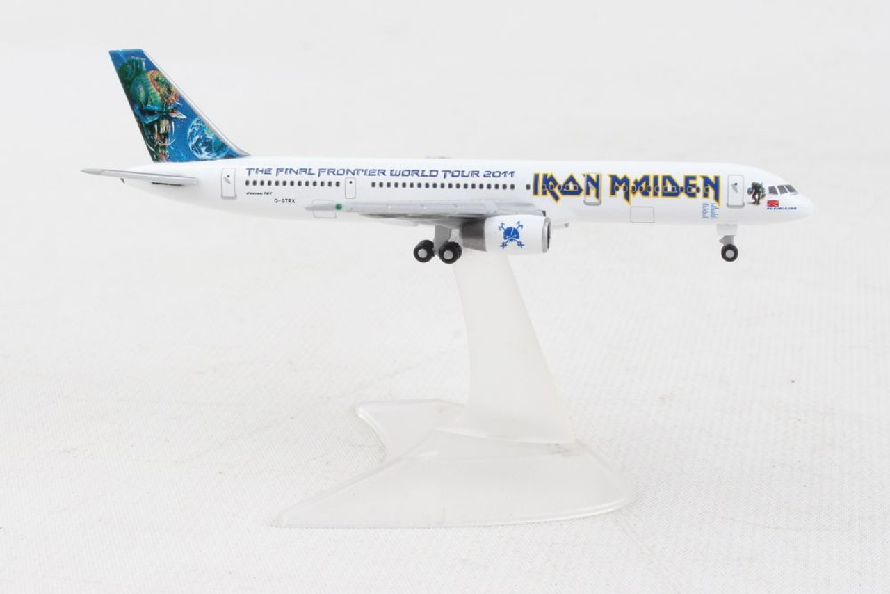 航空機・ヘリコプター IRON MAIDEN 08 world tour Boeing 757-200 Iron Maiden's pilot flew the band's Boeing 757