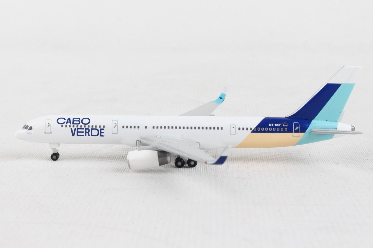 HERPA CABO VERDE 757-200 HE534581 1:500 ISLAND OF SAL COLORS