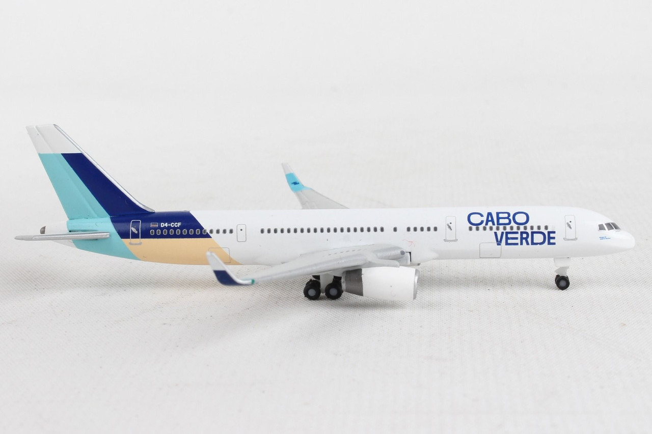 HERPA CABO VERDE 757-200 HE534581 1:500 ISLAND OF SAL COLORS