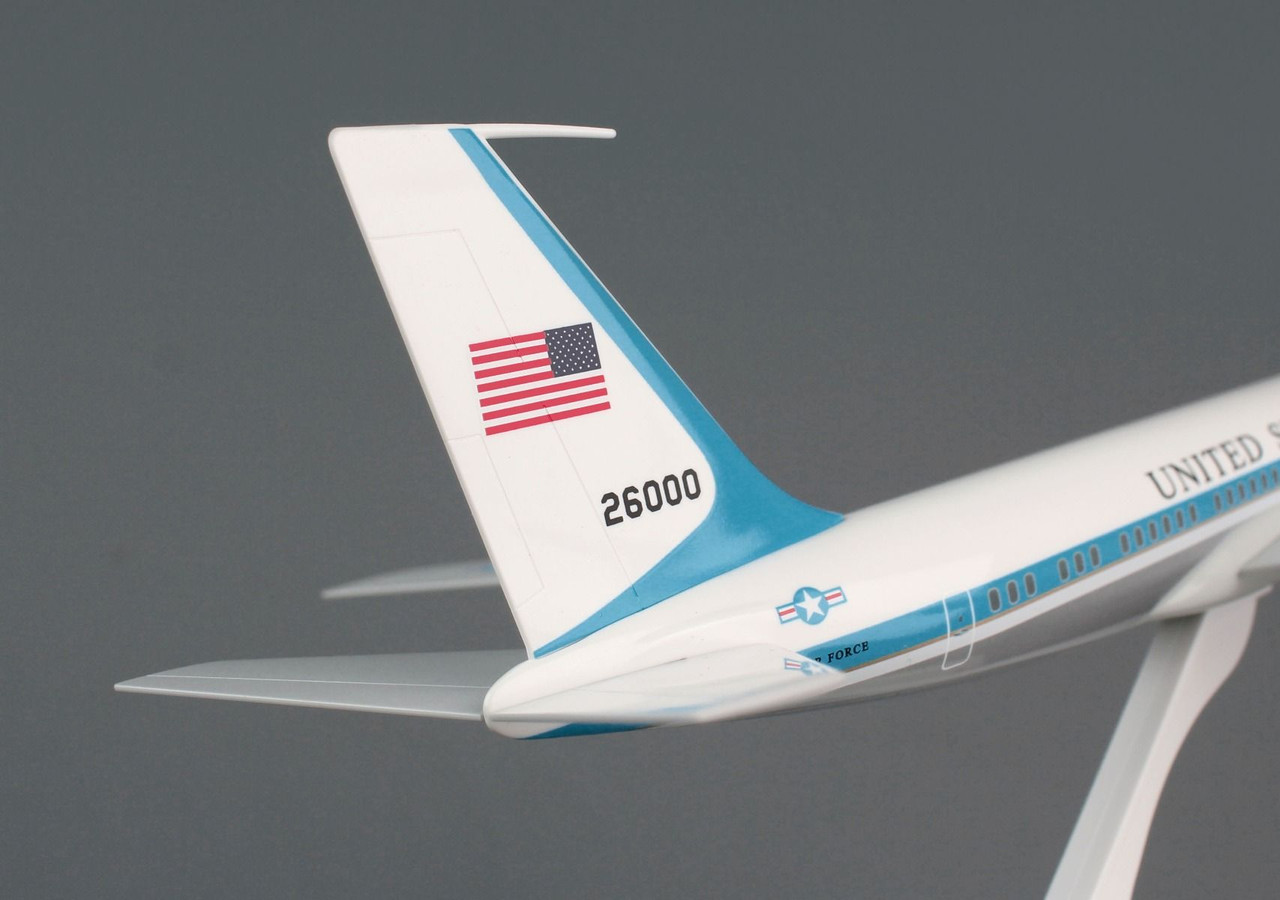 SKYMARKS AIR FORCE ONE VC-137 (707) #26000 JFK SKR756 1:150