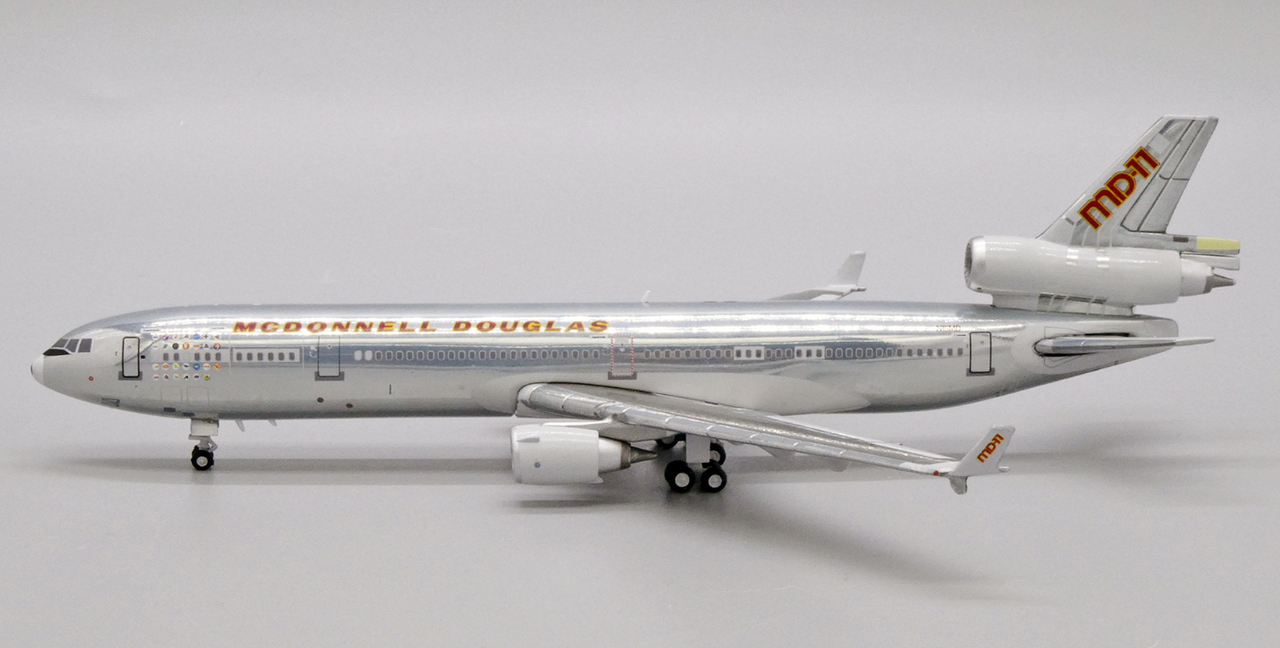 JC Wings McDonnell Douglas MD-11 N111MD “House Color” JC4MCD668 1:400