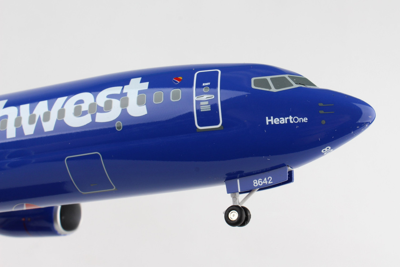 【1/100サイズ】Southwest B737-800 Southwest Airlines Boeing 737-800 1:100 Model – The Boeing Store