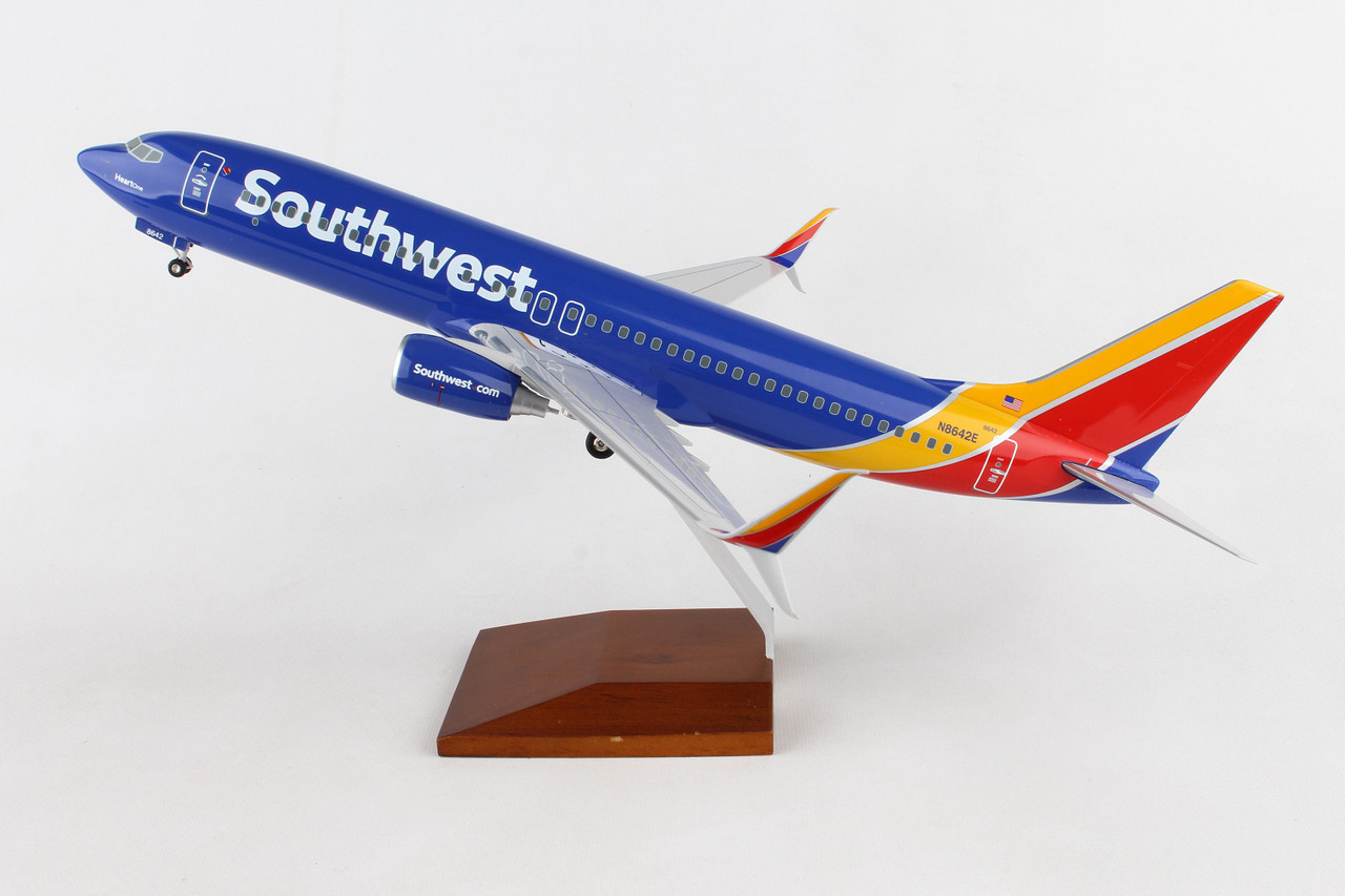 【1/100サイズ】Southwest B737-800 Skymarks Supreme Southwest 737-800 w/Gear & Wood Stand Heart