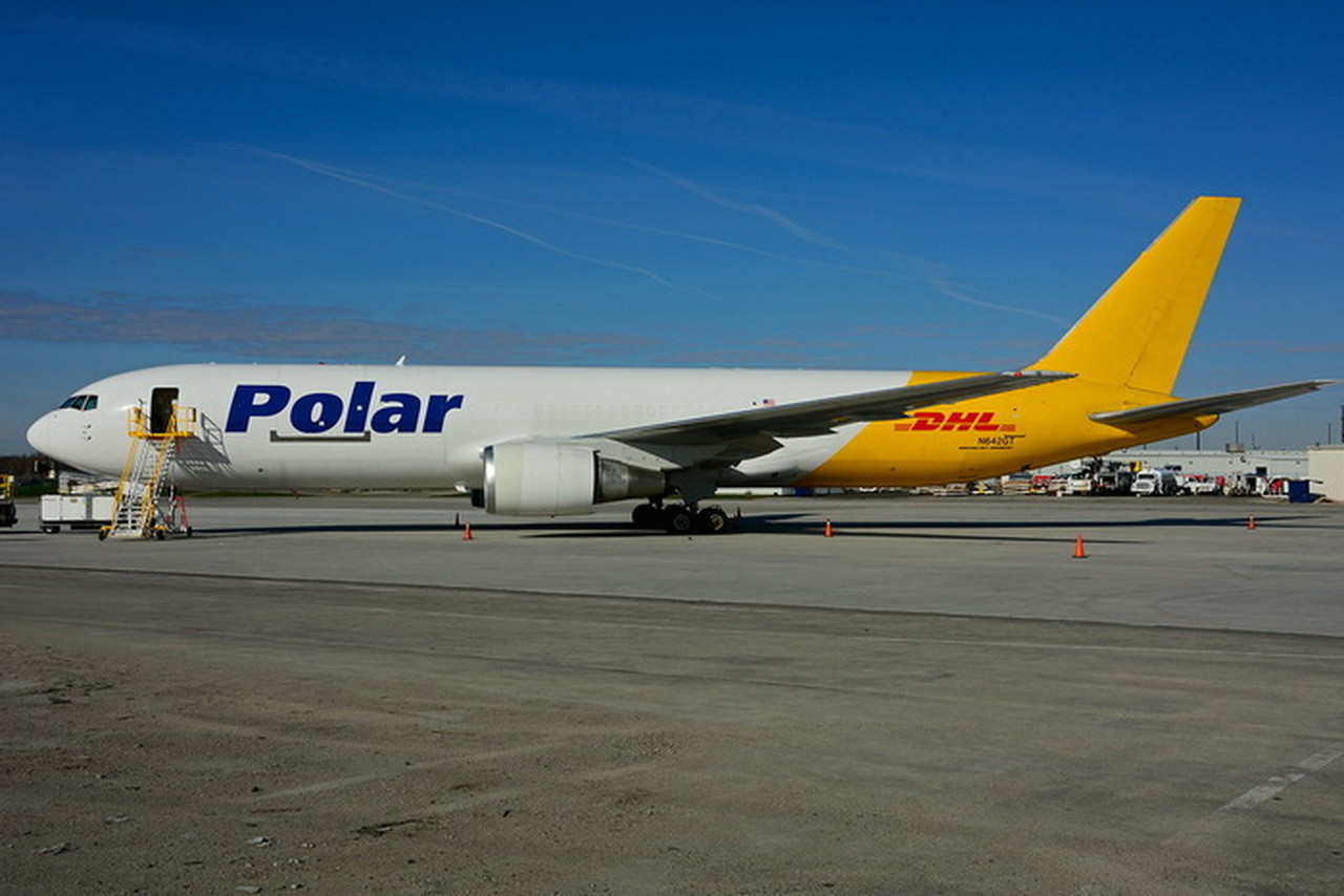 Phoenix Model Polar Air Cargo (DHL) B767-300ER(BDSF) N642GT
