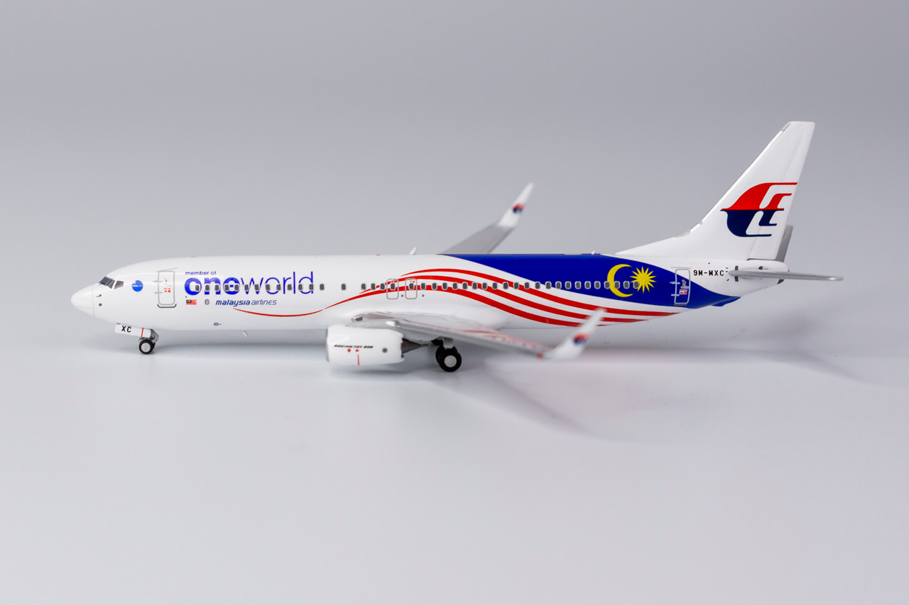 Malaysia Airlines Oneworld in Negaraku c/s 737-800/w 9M-MXC 58112 1:400