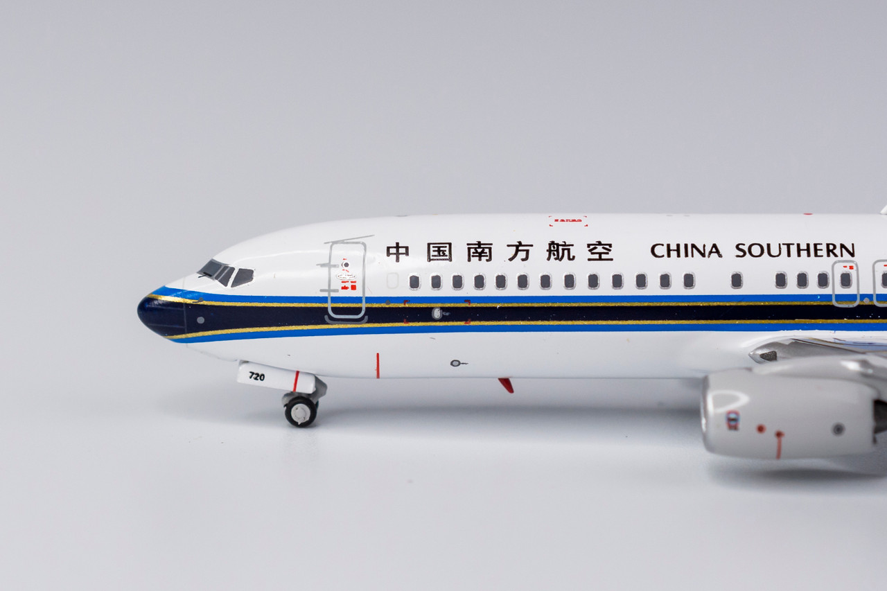 NG Model China Southern Airlines 737-800/w B-5720 58116 1:400