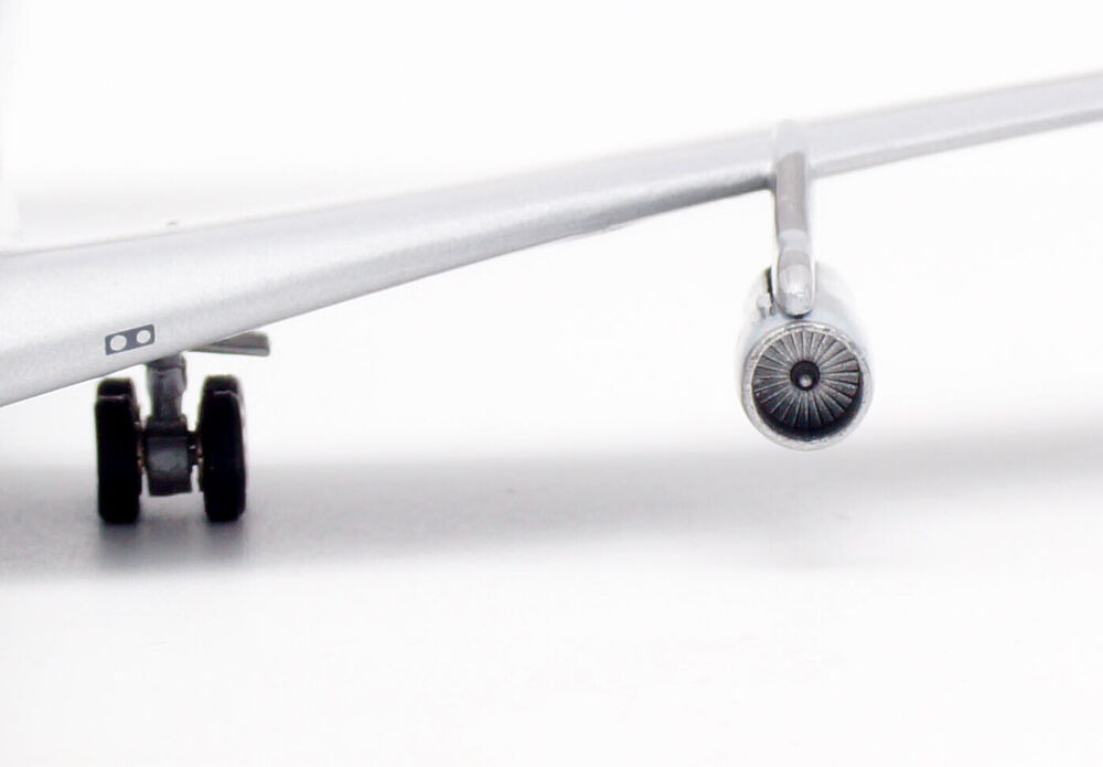 Inflight200 South African Airways Boeing 707-300 ZS-DYL Polished