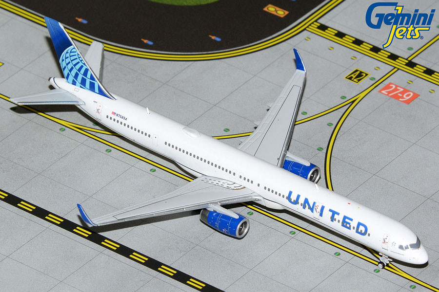 めーぐー Gemini Jets United 757-300 GJUAL2092 1:400