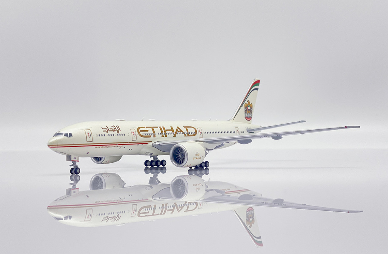 航空機・ヘリコプター JCwings 1/200 ETIHAD B777-300ER A6-ETQ JC Wings 777-300ER Etihad Airways A6-ETQ (stand included) 1