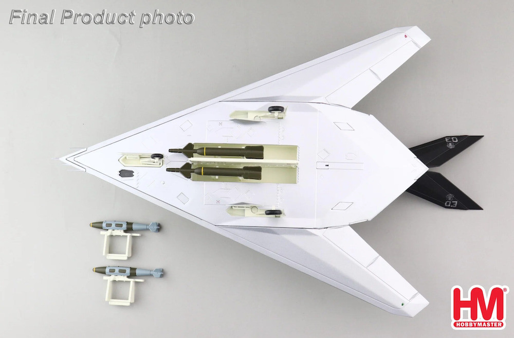 F-117A Nighthawk HA5810W 1:72