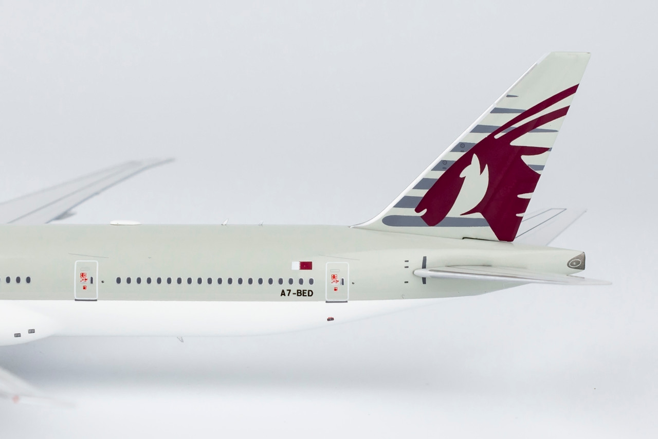 NG Model Qatar Airways 777-300ER A7-BED 73012 1:400