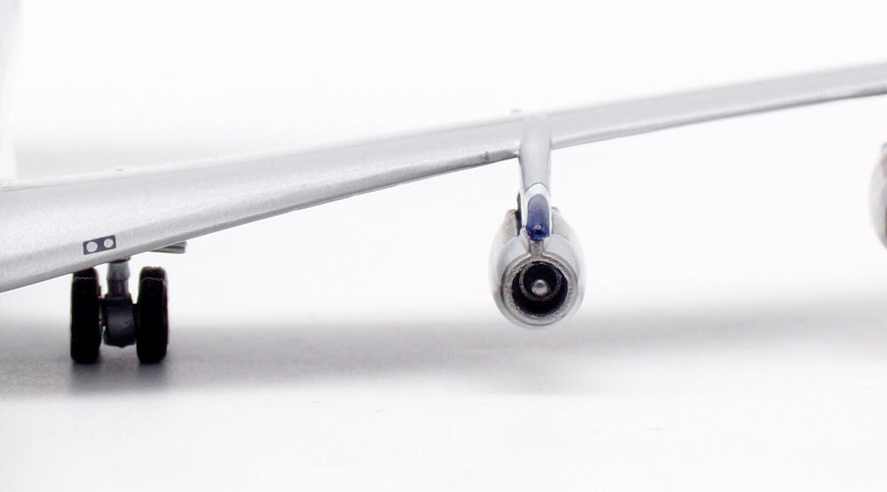 Inflight200 BOAC G-APFF Boeing 707-436 with stand and collectors