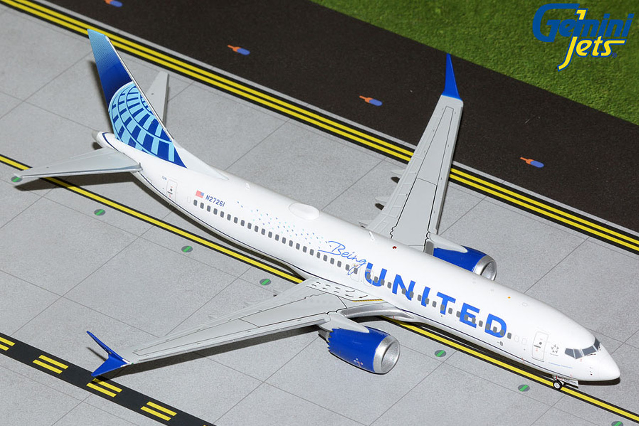 United Airlines B737 MAX 8 N27261 “Being United”/”United Together”  G2UAL1086 1:200