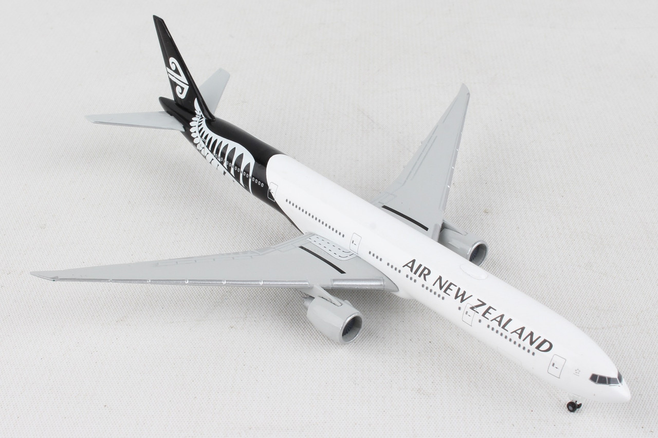 ダイキャスト Boeing 777-300ボーイング　1/500 Herpa herpa wings 1/500 (ダイキャスト製) 777-300ER アメリカン航空
