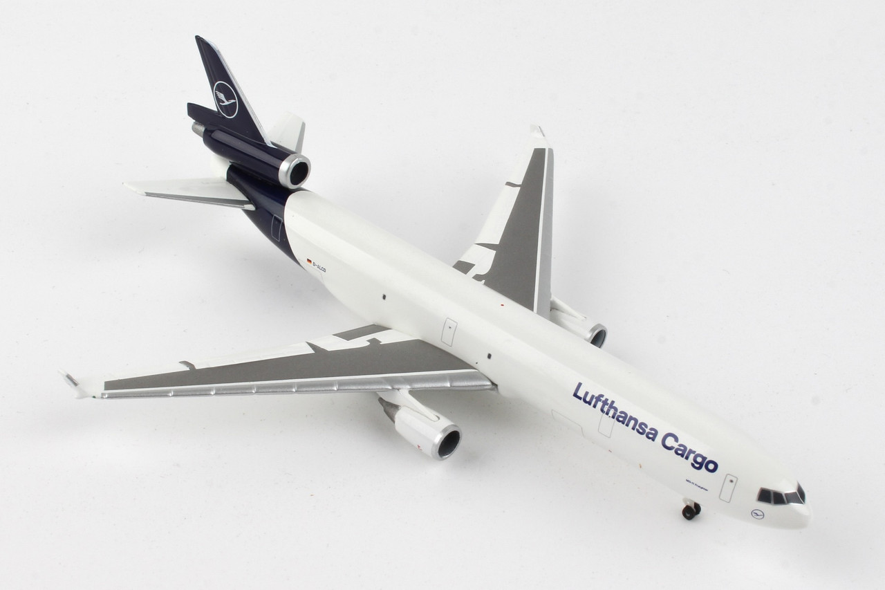 HERPA LUFTHANSA CARGO MD11F 1/500 NEW LIVERY - Airline Museum