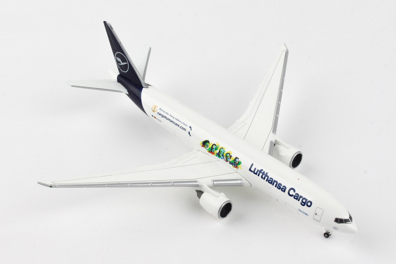 HERPA LUFTHANSA CARGO 777F 1/500 CARGO HUMAN CARE - Airline Museum