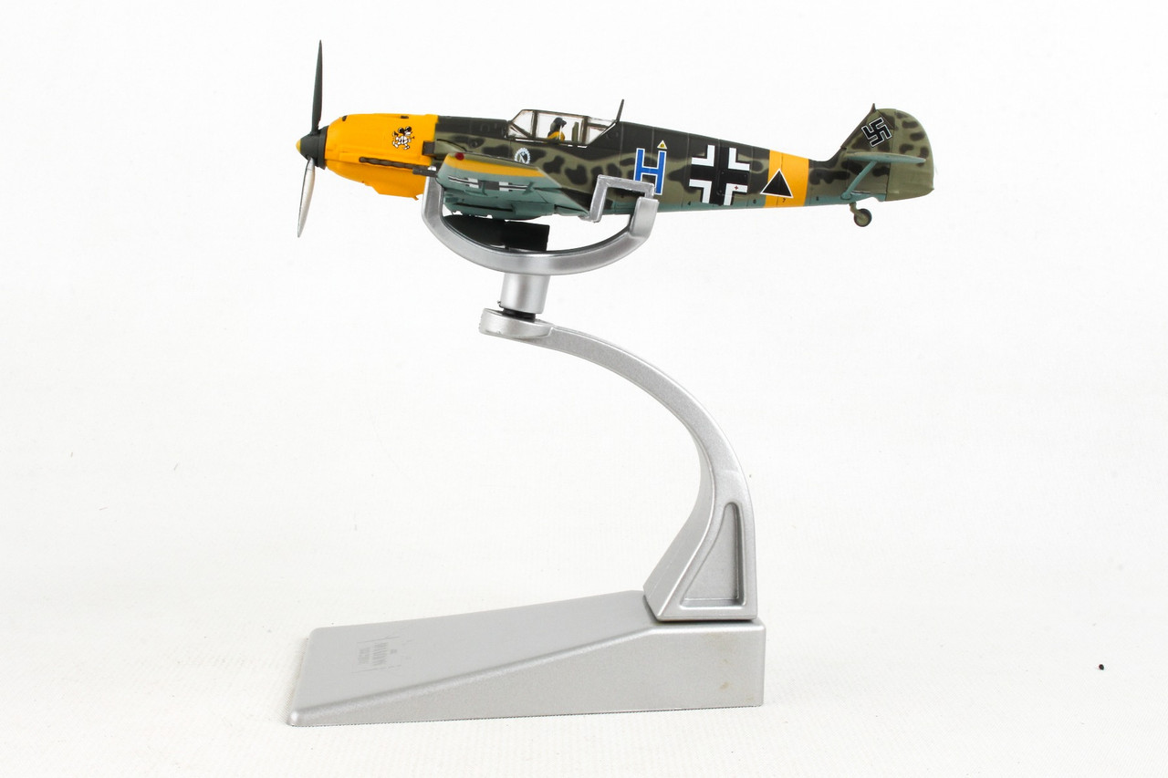【製品割引】コーギー 1/72 メッサーシュミット Bf109E Blue H バルバロッサ作戦 1942-43 冬 軍用機