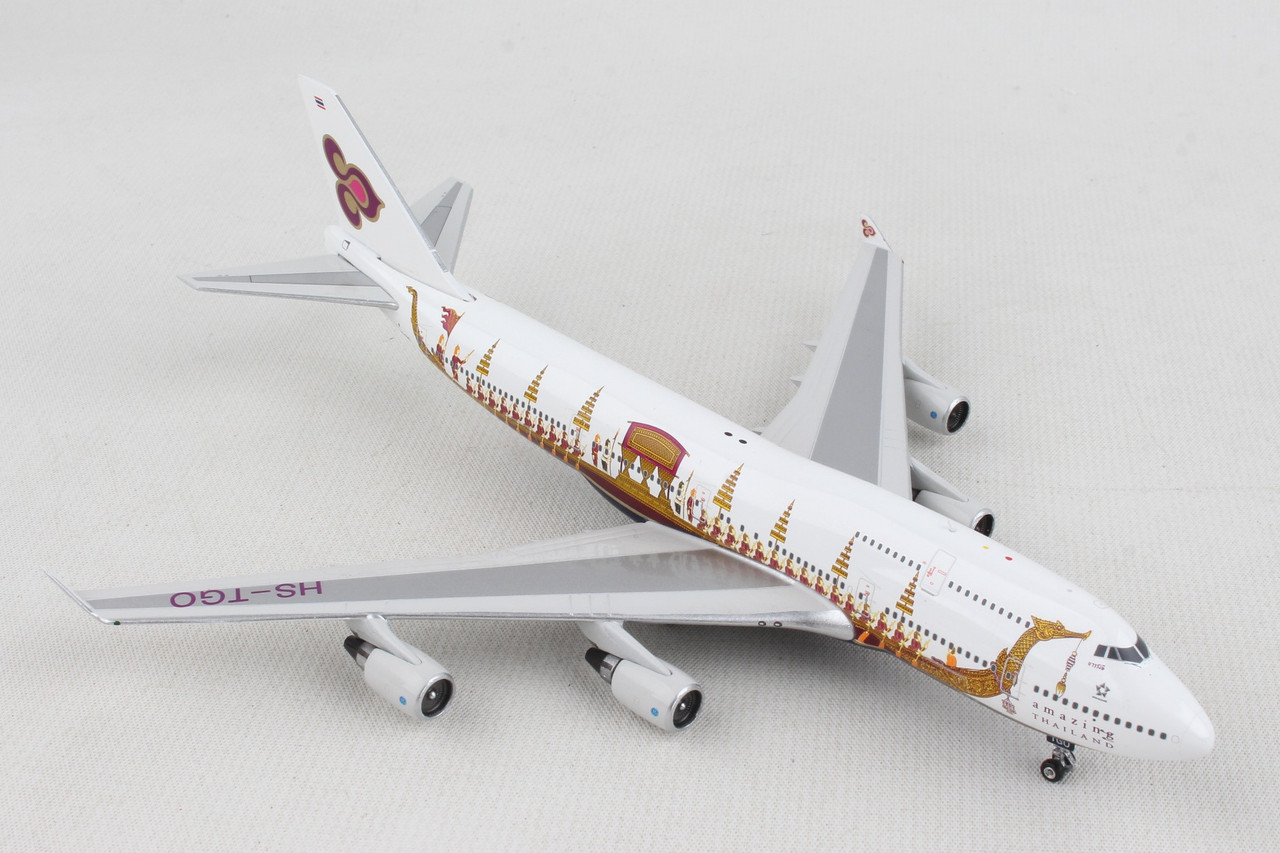 PHOENIX THAI 747-400 1/400 ROYAL BARGE REG#HS-TGO (**)