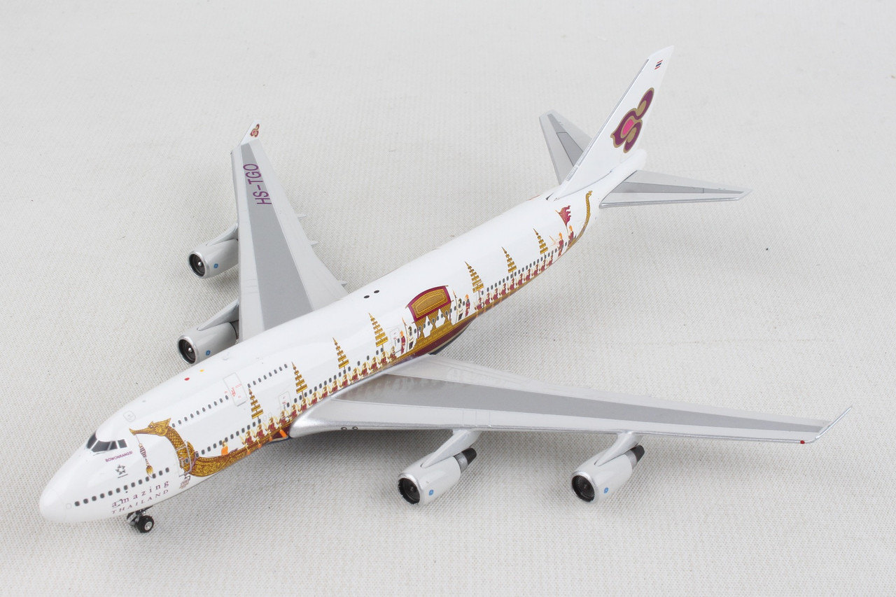 PHOENIX THAI 747-400 1/400 ROYAL BARGE REG#HS-TGO (**)