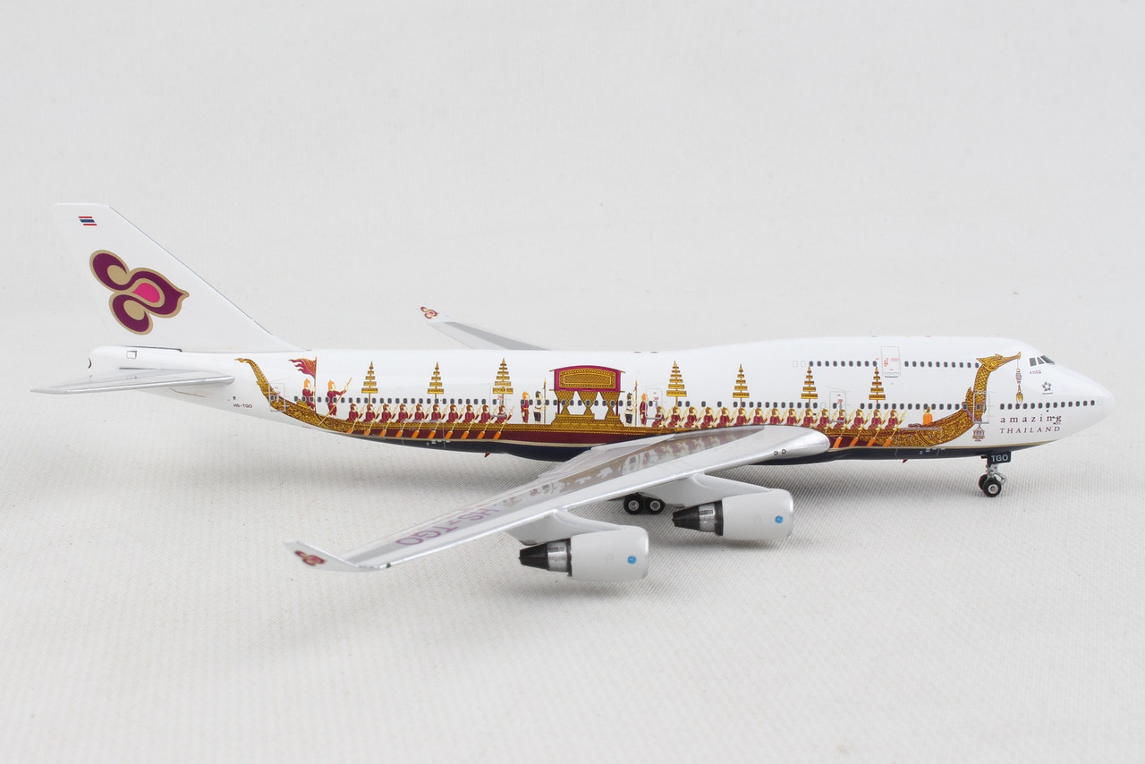 PHOENIX THAI 747-400 1/400 ROYAL BARGE REG#HS-TGO (**)