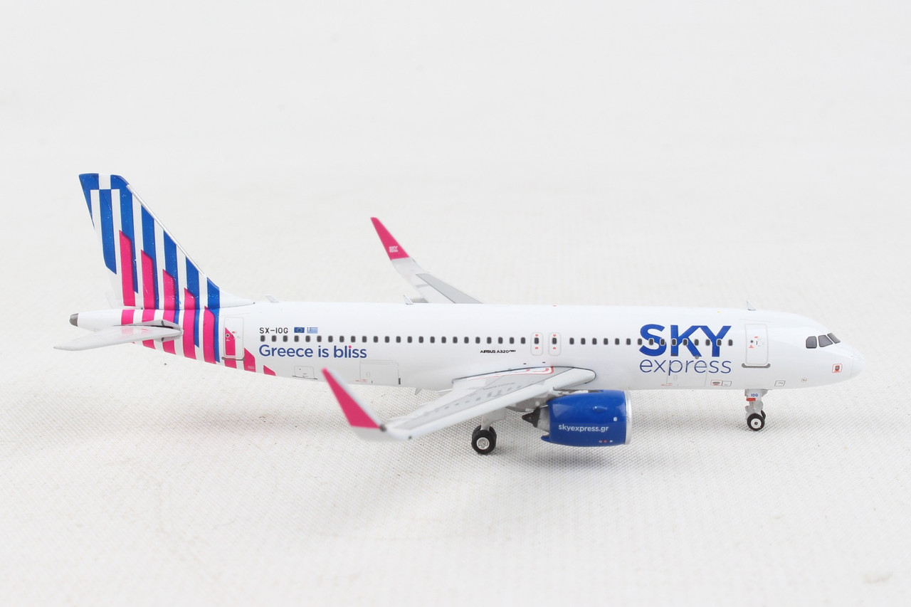 PHOENIX SKY EXPRESS A320NEO 1/400 REG#SX-IOG - Airline Museum