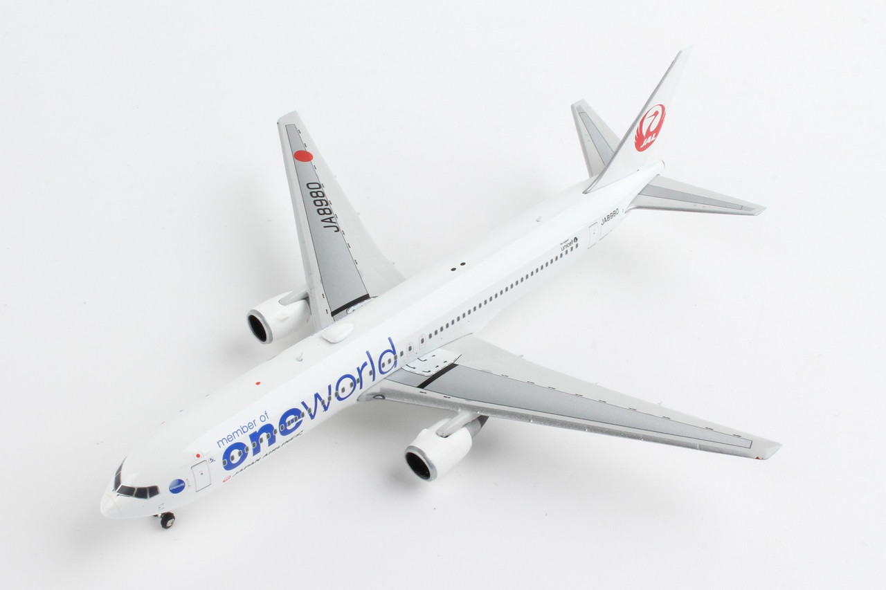 PHOENIX JAPAN 767-300 1/400 ONE WORLD REG#JA8980