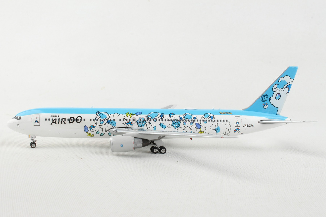 PHOENIX AIR DO 767-300ER 1/400 ROKON JET REG#JA607A - The Airplane 