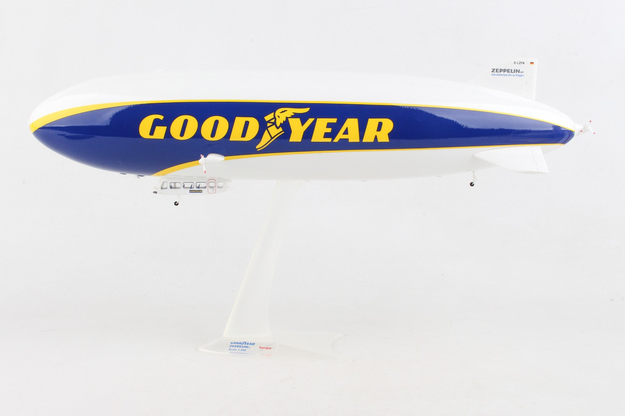 1/200 ツェッペリンNT 飛行船 NT07 HERPA 552554 Herpa Wings 1