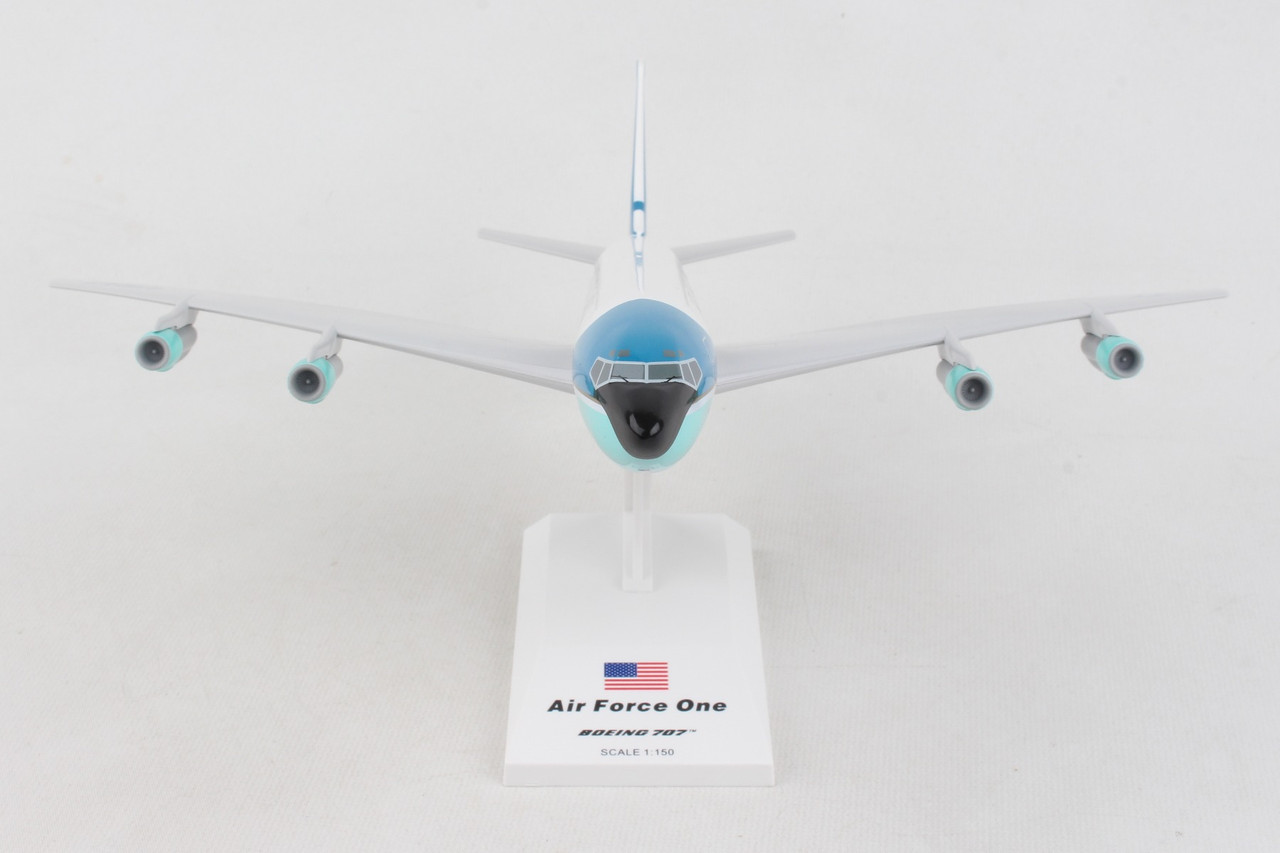 SKYMARKS AIR FORCE ONE VC-137 (707) REG#27000 1/150 - The Airplane