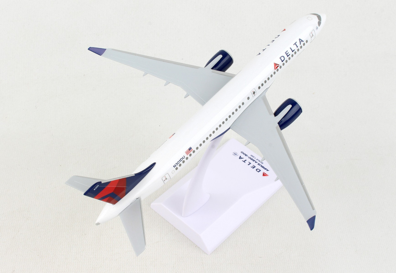 SKYMARKS DELTA A220-300 1/200