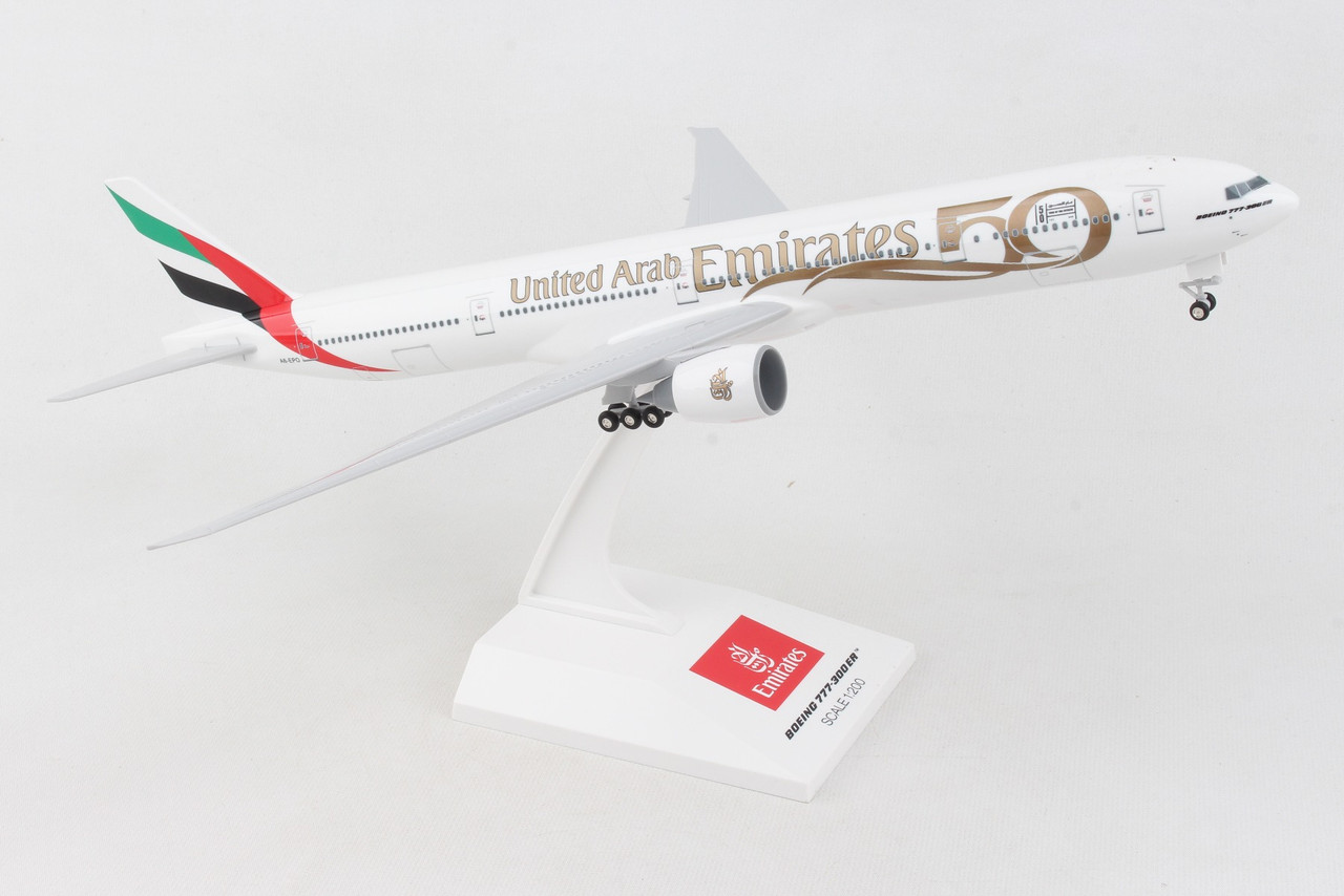 SKY MARKS AIR FRANCE　B777-300ER　1/200 Skymarks Model Air France 777-300ER 1/200 Scale with Stand