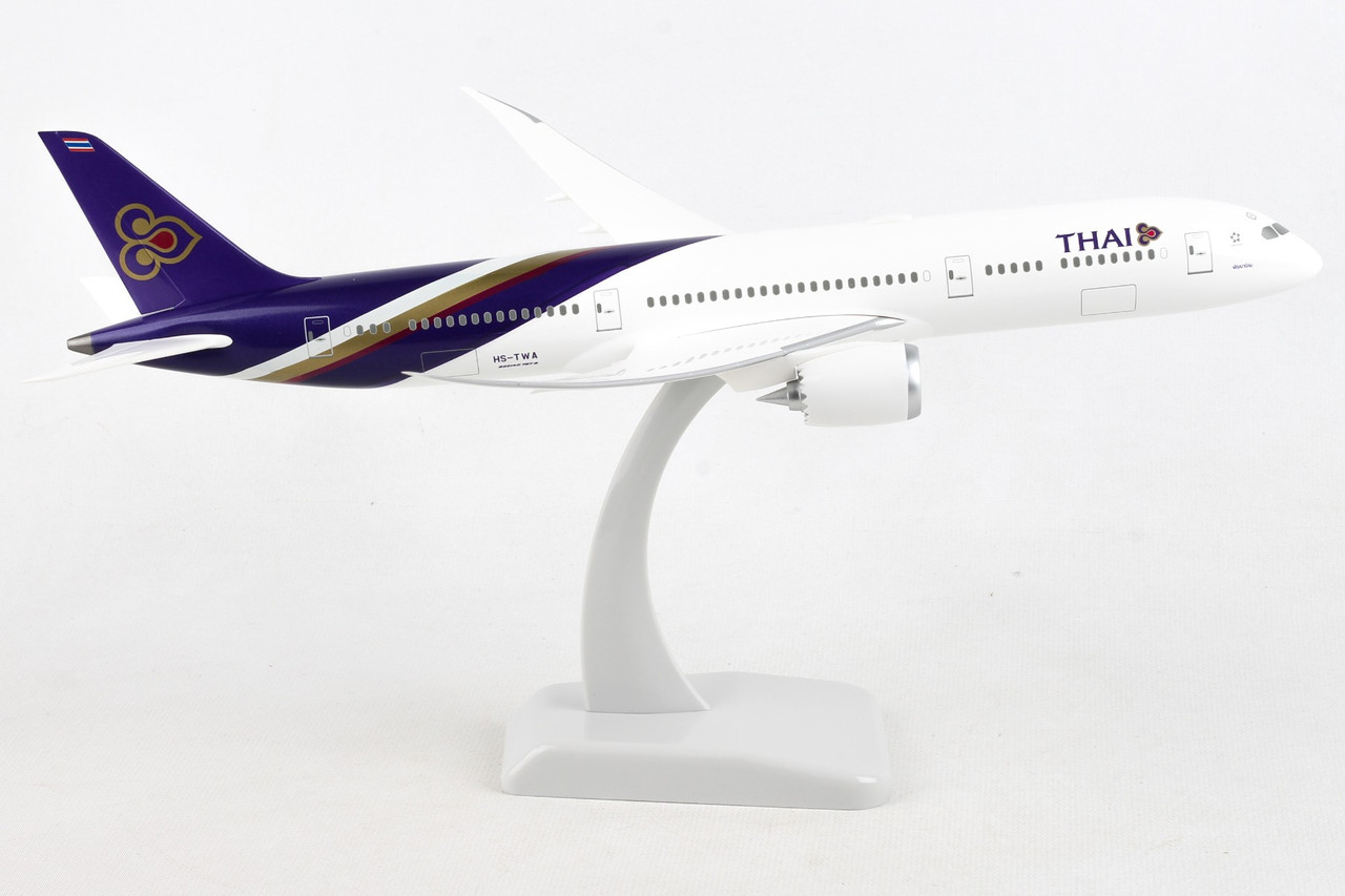 HOGAN THAI 787-9 1/200 W/RADOME W/GEAR REG#HS-TWA