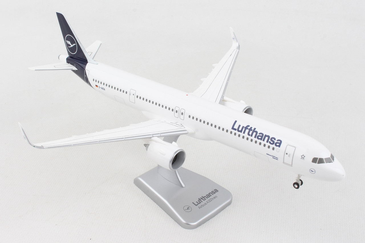 HOGAN LUFTHANSA A321NEO 1/200 W/GEAR REG#D-AIEA - The Airplane