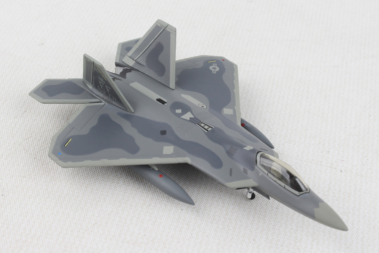 HOGAN USAF F-22A 1/200 LANGLEY AFB 192ND FW TAIL CODE FF - Diecast HOGAN USAF F-22A 1/200 LANGLEY AFB 192ND FW TAIL CODE FF - Diecast