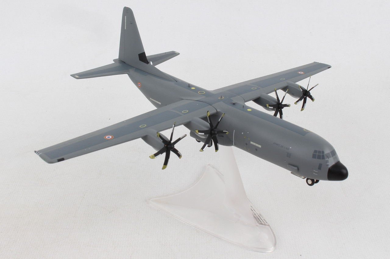 HERPA FRENCH AIR FORCE C-130J-30 1/200 ET 02.06.1 - The Airplane