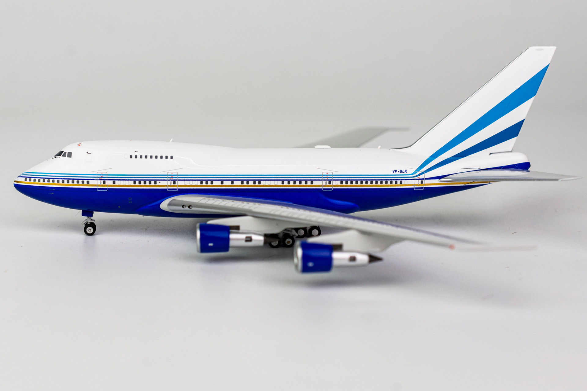 NG Model Las Vegas Sands 747SP VP BLK 07001 1:400