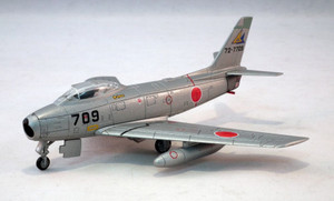 North American F-86F Sabre , JASDF (1:100) North American F-86F Sabre , JASDF (1:100)