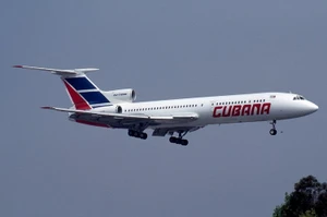 Phoenix Models Cubana Tupolev TU-154B2 CU-T1256 PH11804 1:400